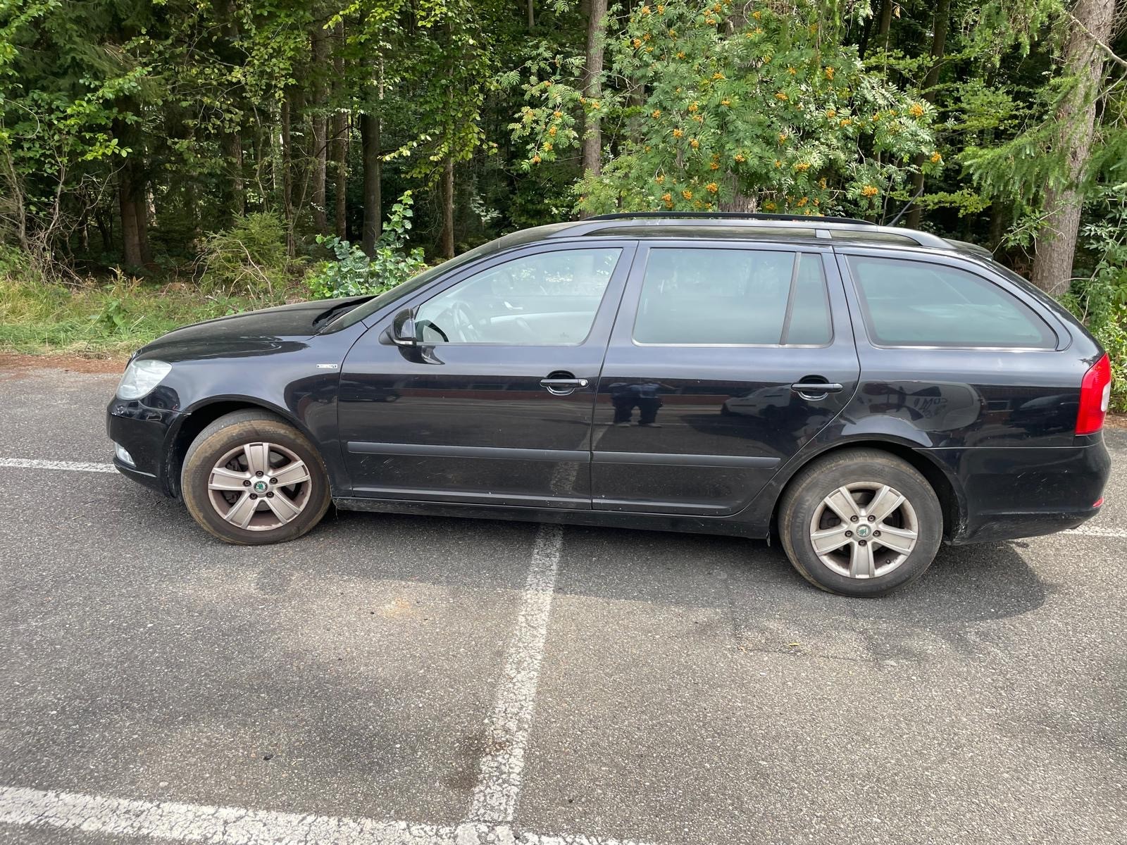 SKODA Octavia Combi 2.0 TDI AllDrive 4x4-image-4