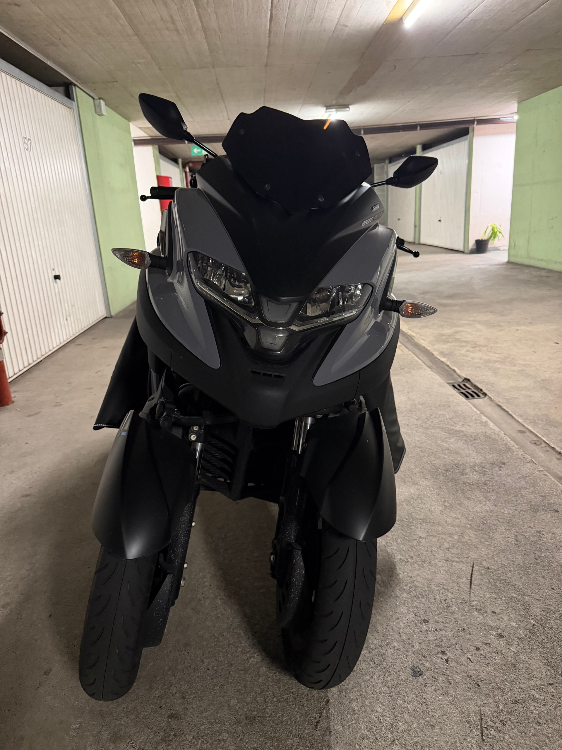 YAMAHA TRICITY 300-image-5