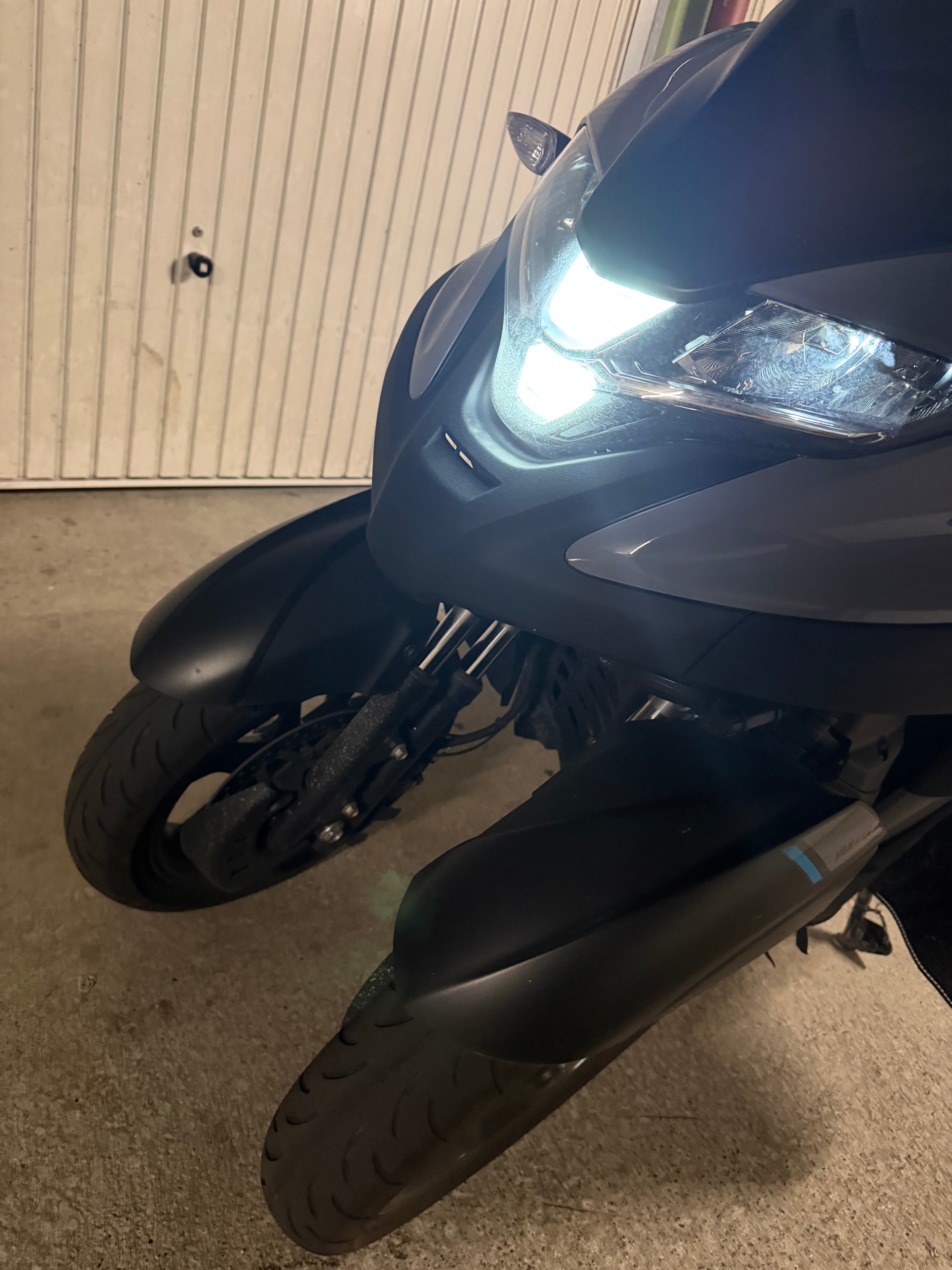 YAMAHA TRICITY 300-image-1