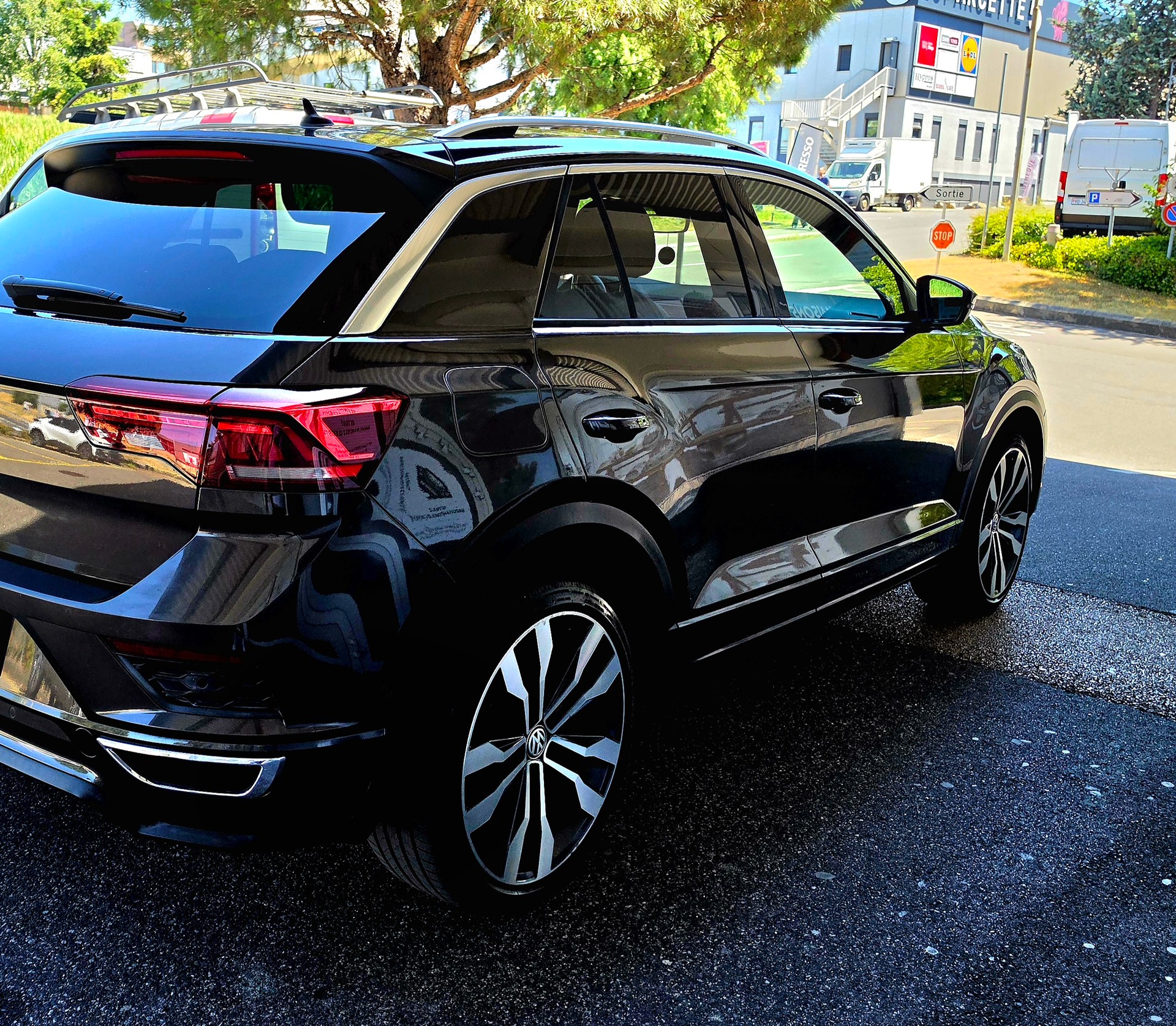 VW T-Roc 2.0 TSI Sport DSG 4Motion-image-6