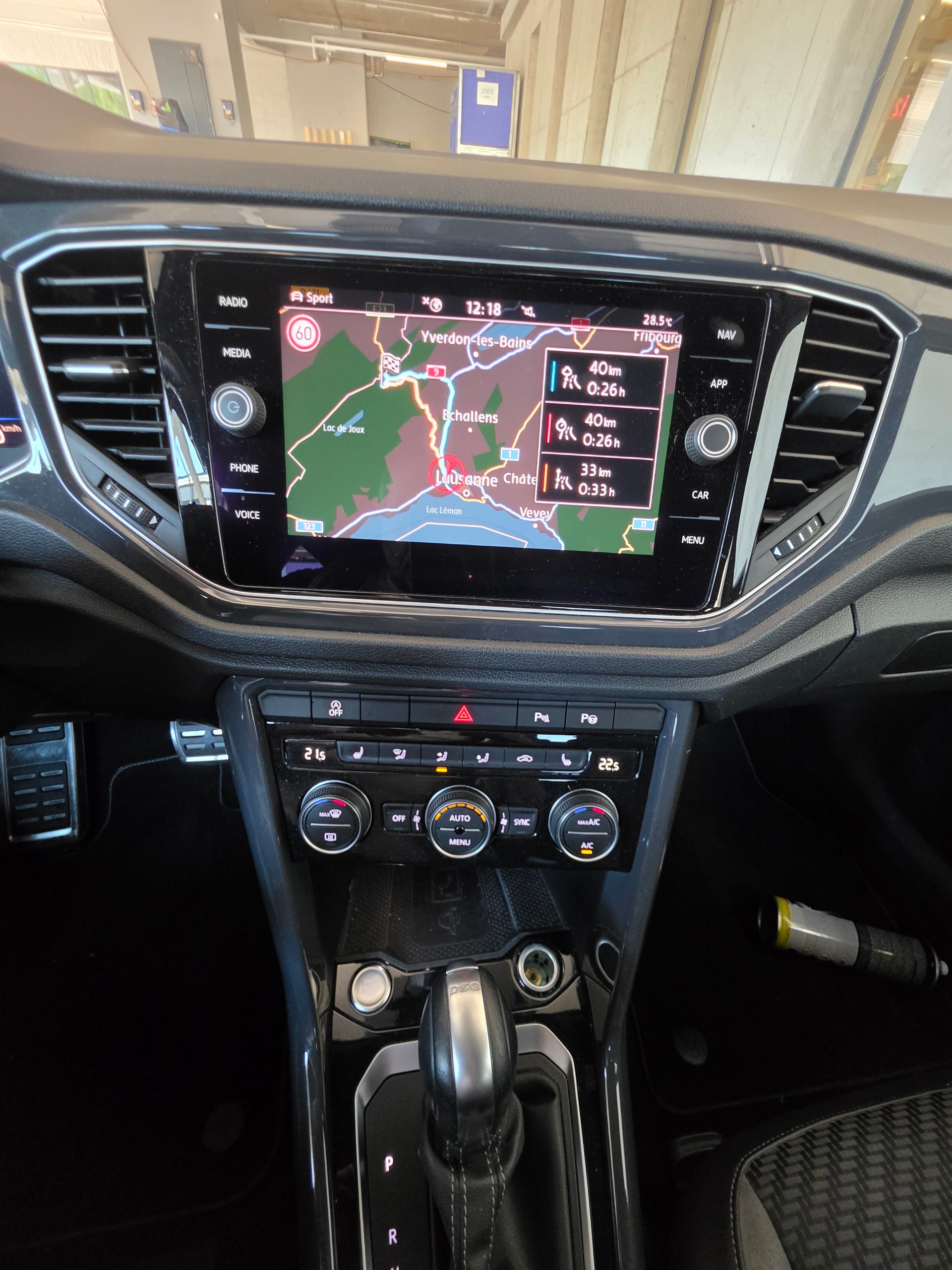 VW T-Roc 2.0 TSI Sport DSG 4Motion-image-1