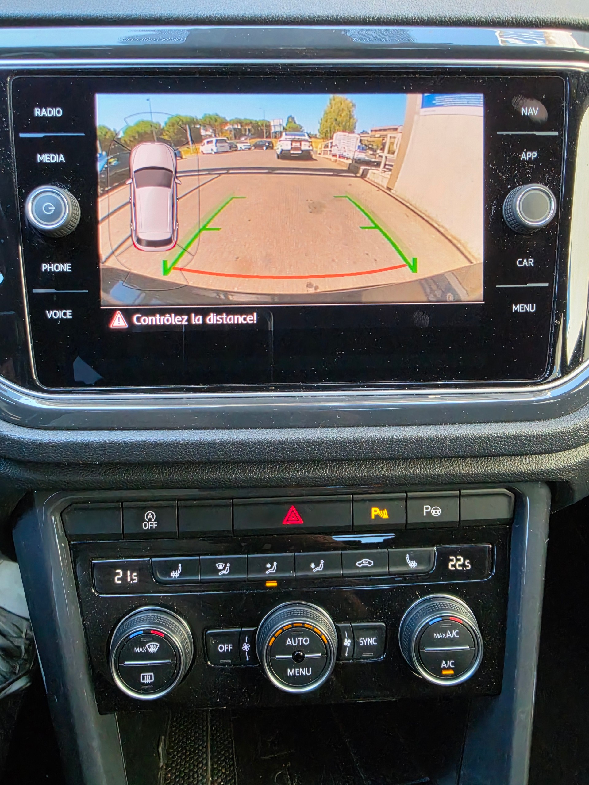 VW T-Roc 2.0 TSI Sport DSG 4Motion-image-3