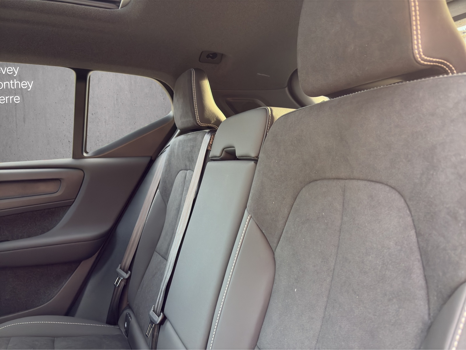 Image VOLVO XC40 XC40 B4 Benzin Mild Hybrid Ultra Black Edition DCT