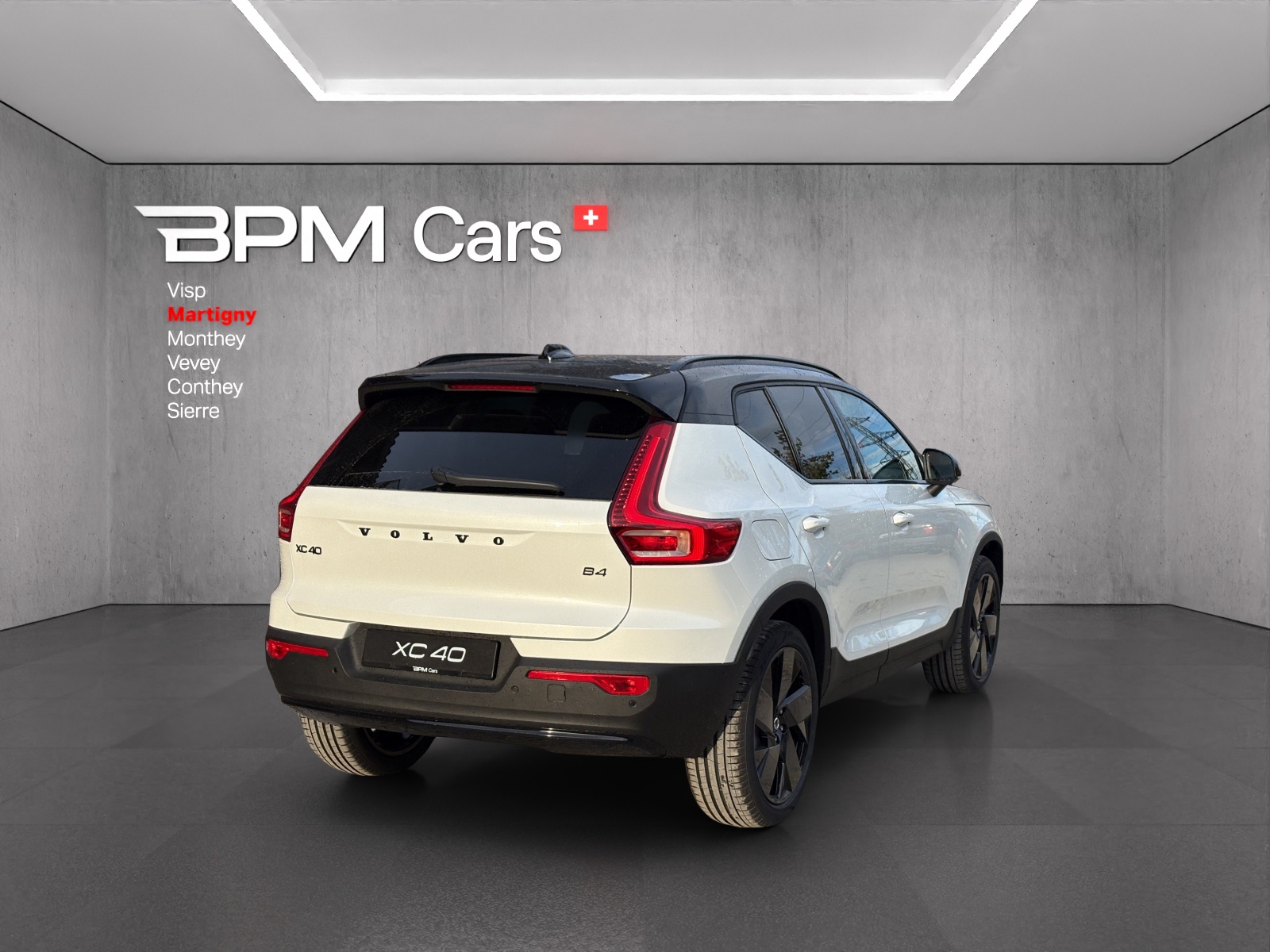Image VOLVO XC40 XC40 B4 Benzin Mild Hybrid Ultra Black Edition DCT