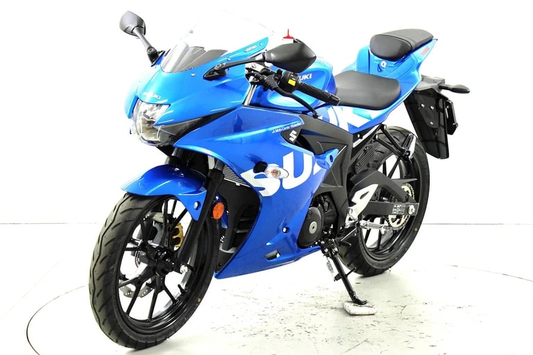 SUZUKI GSX-R 125 ABS-showroom-element-2