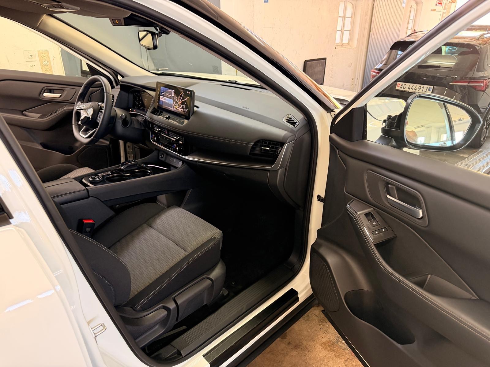 NISSAN X-Trail 1.5 VC-T e-Power 4WD N-Connecta-image-12