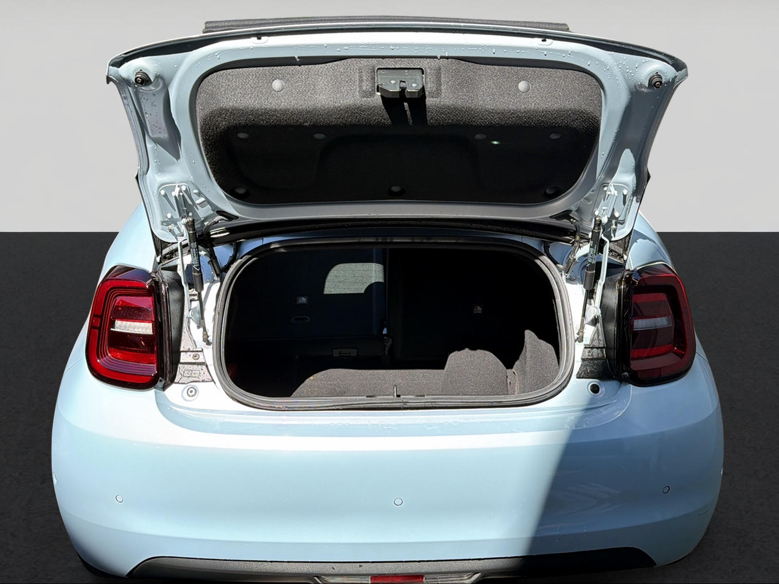 FIAT 500 C electric 87 kW Swiss Edition-image-3