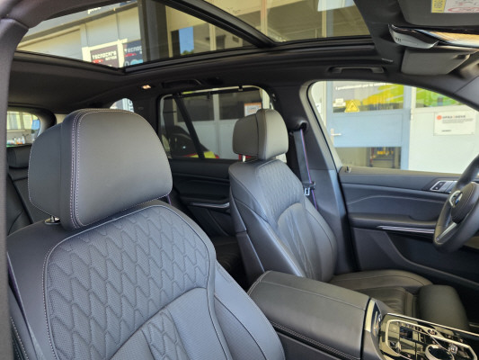 BMW X5 xD 48V 40d M Sport Pro-image-13