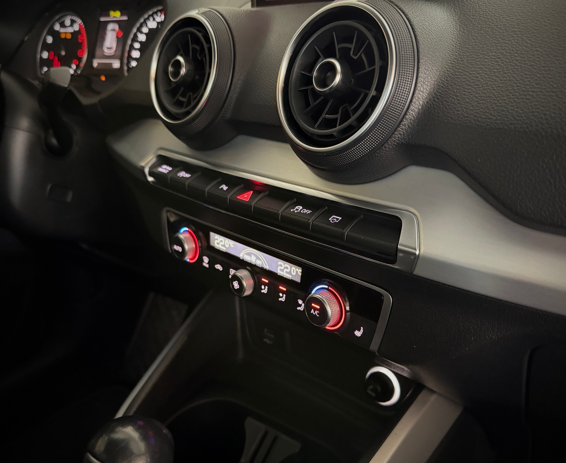 AUDI Q2 30 TFSI Sport S-tronic-image-9