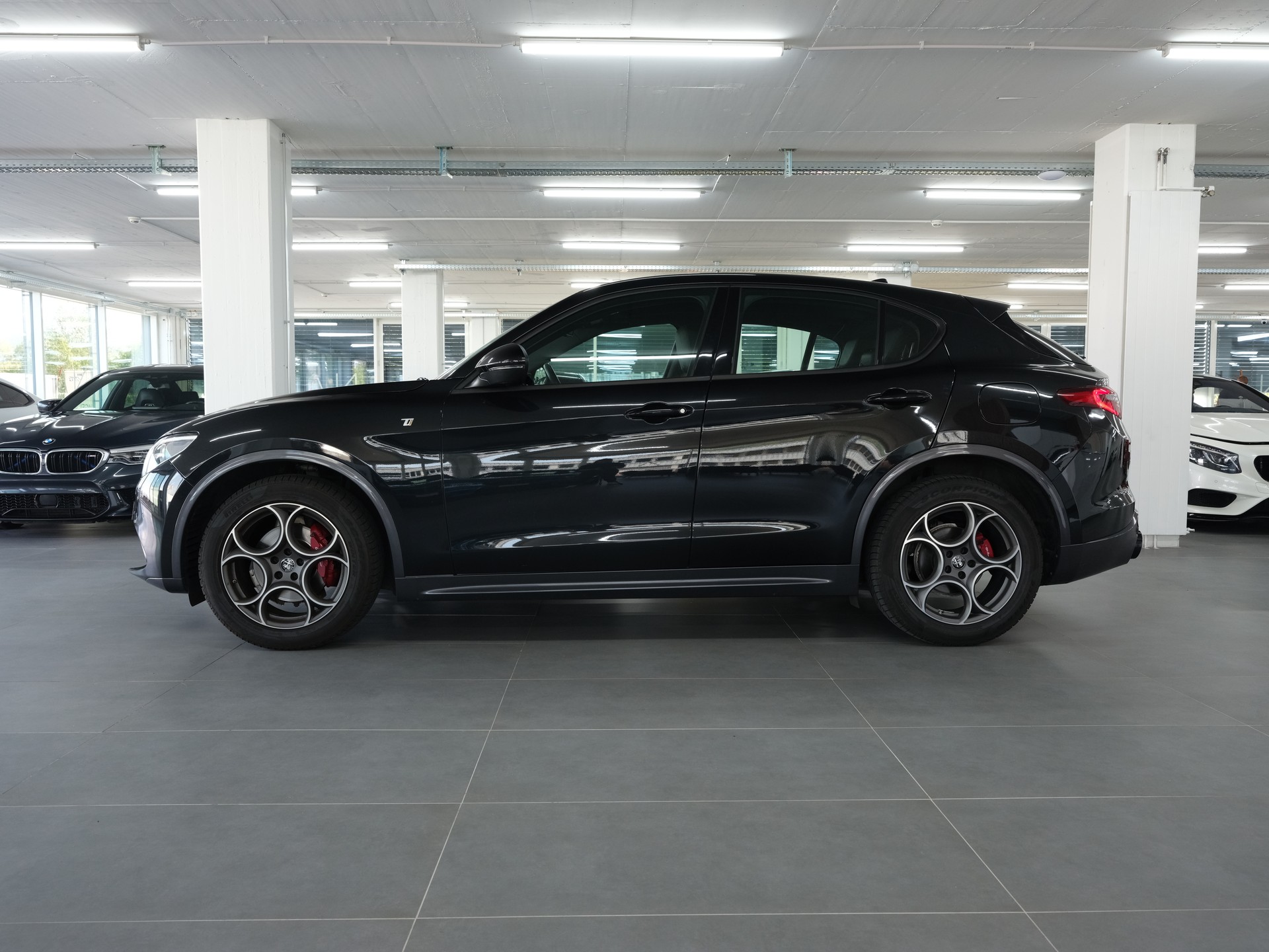 ALFA ROMEO Stelvio 2.2JTDM Veloce Q4Automatic *Rückfahrkamera* *Panorama* *Memory Sitze*-image-5