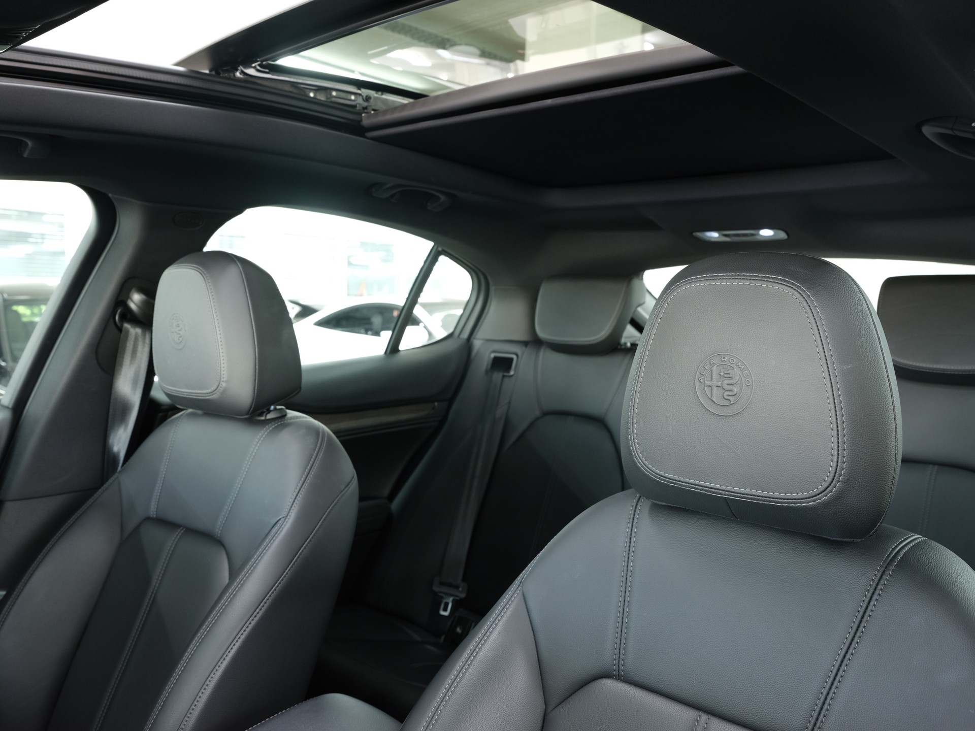 ALFA ROMEO Stelvio 2.2JTDM Veloce Q4Automatic *Rückfahrkamera* *Panorama* *Memory Sitze*-image-20
