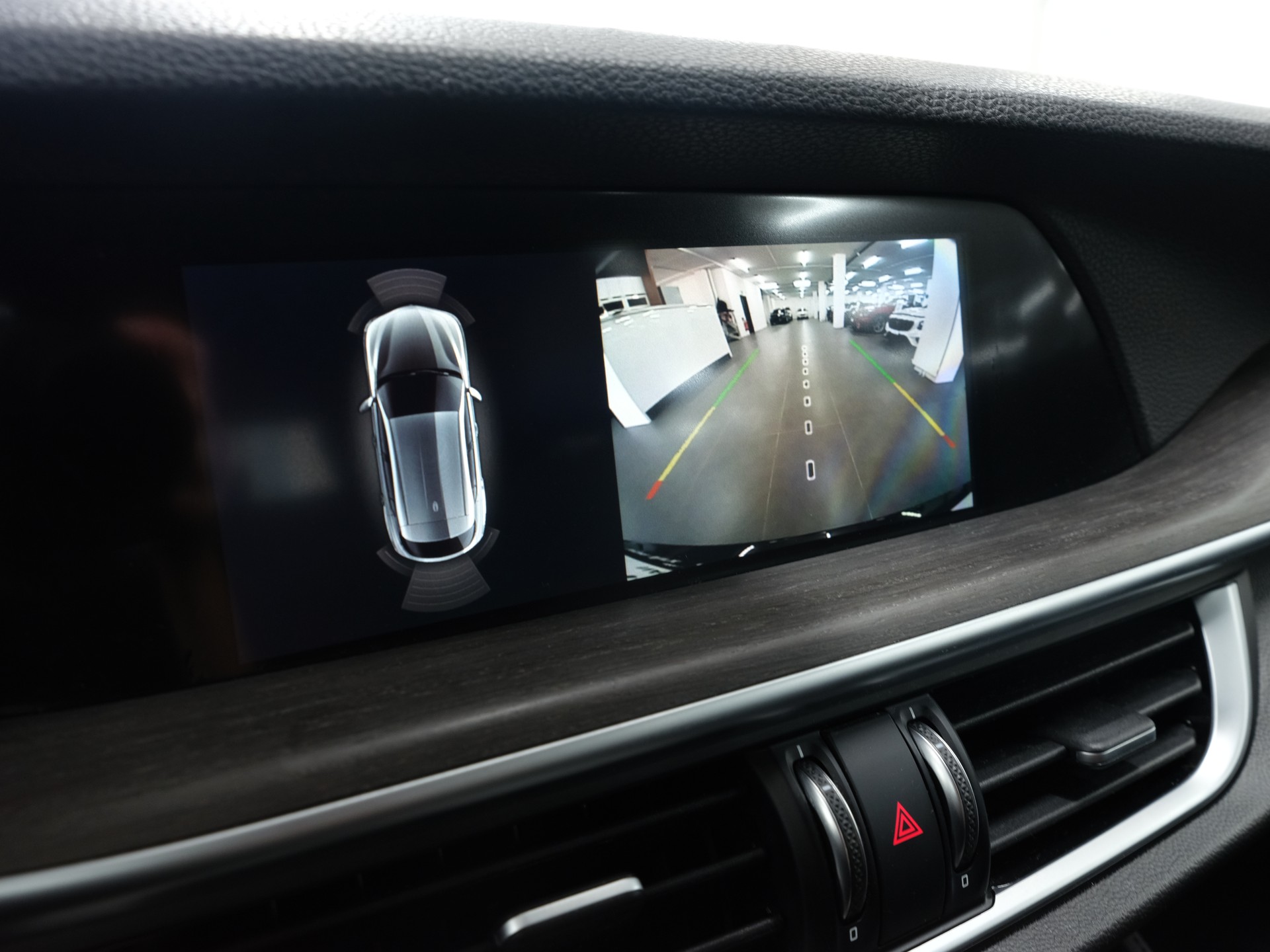 ALFA ROMEO Stelvio 2.2JTDM Veloce Q4Automatic *Rückfahrkamera* *Panorama* *Memory Sitze*-image-19