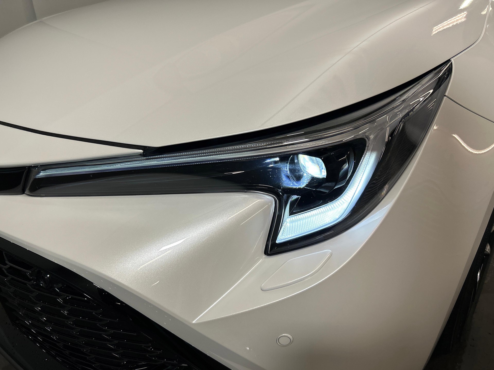 TOYOTA Corolla 2.0 HSD GR Sport-image-16