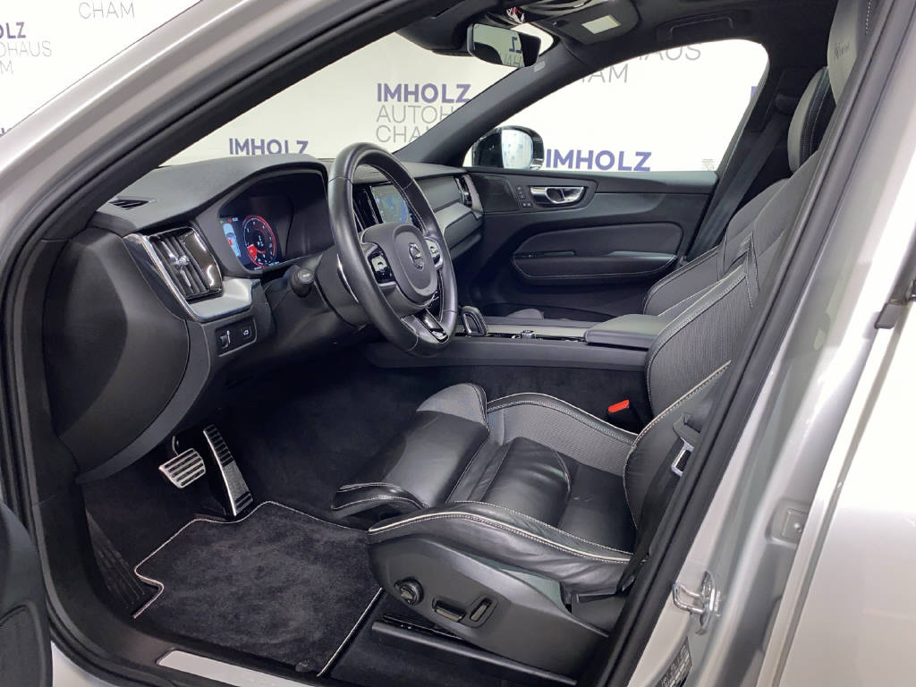 VOLVO XC60 2.0 B5 MH R-Design AWD-image-15