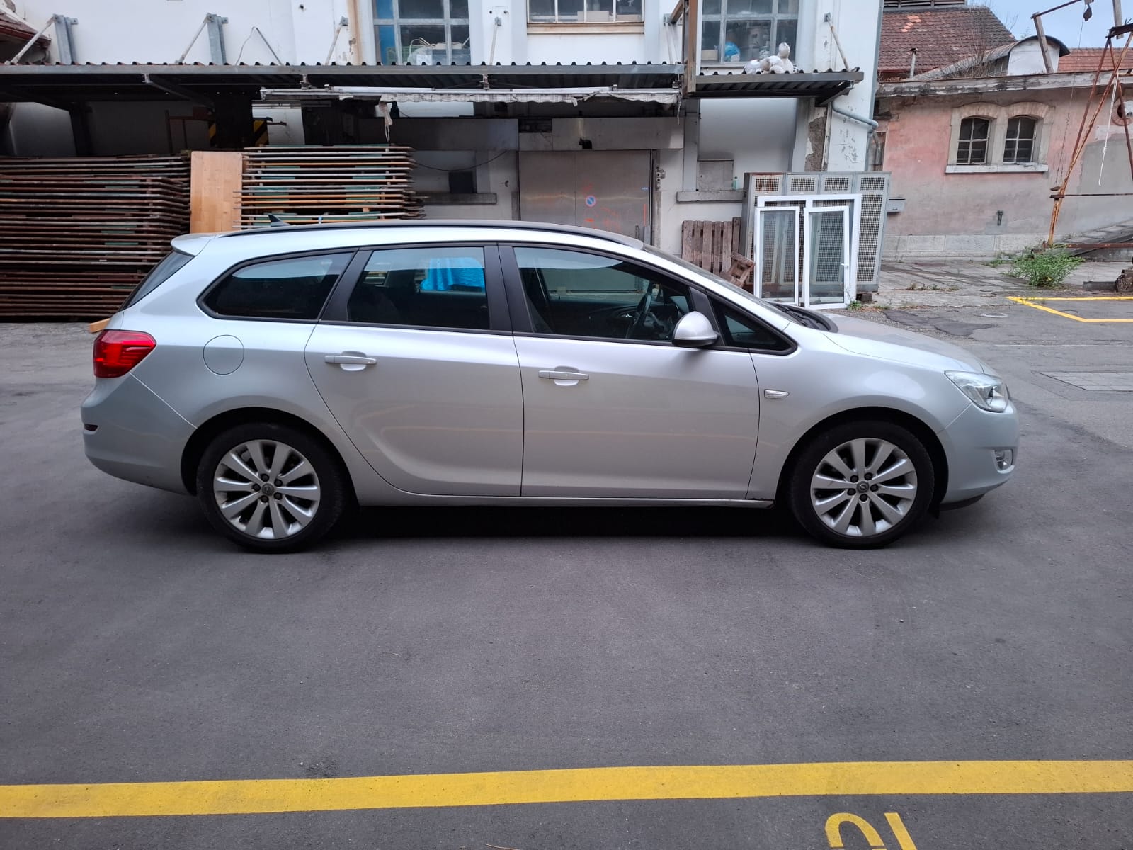 OPEL Astra SportsTourer 1.3 CDTi-image-3