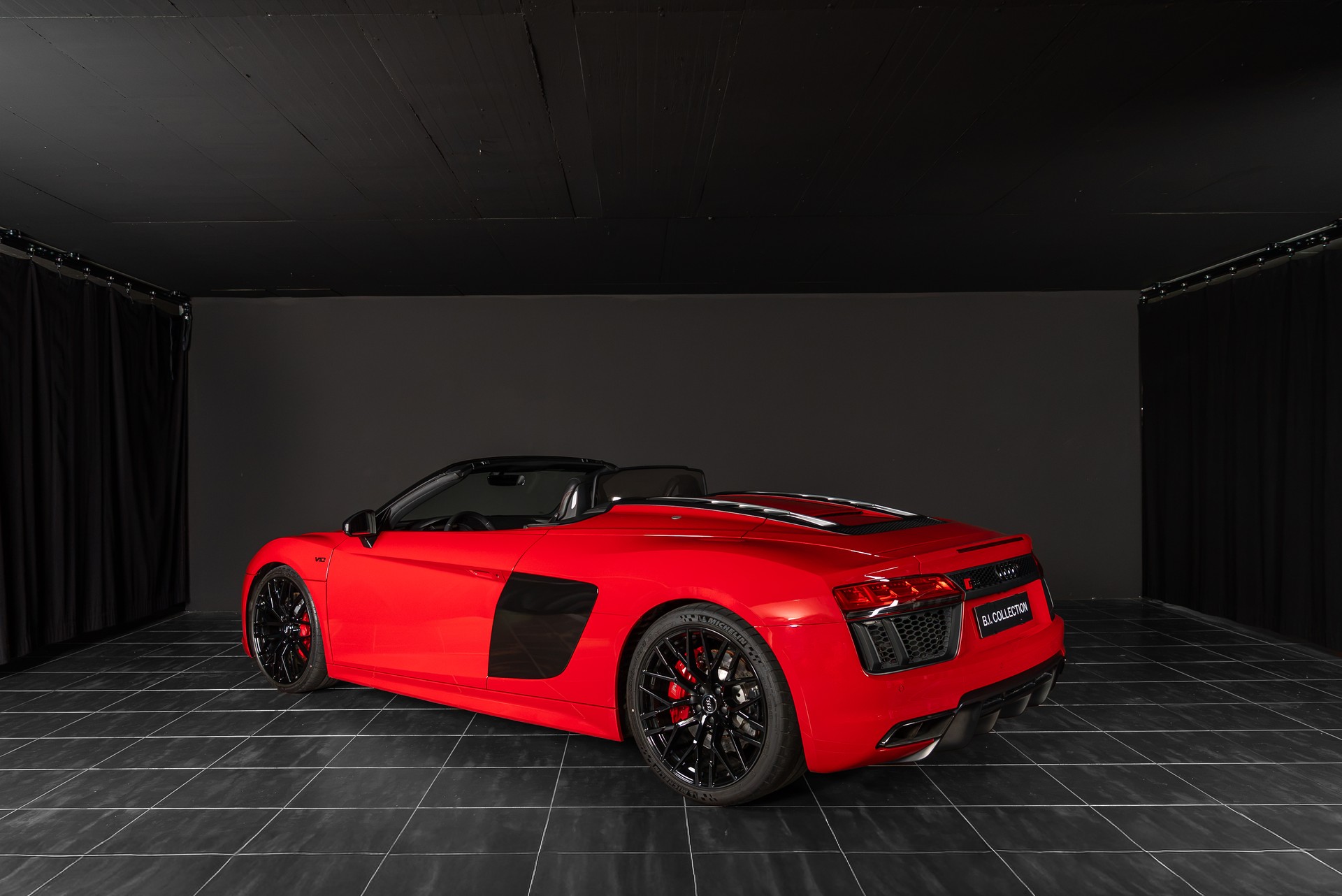 AUDI R8 Spyder 5.2 RWS S-Tronic-image-1