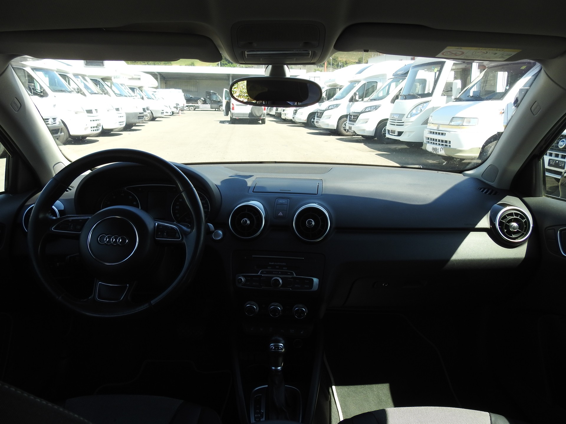 AUDI A1 Sportback 1.4 TFSI Design S-tronic-image-16