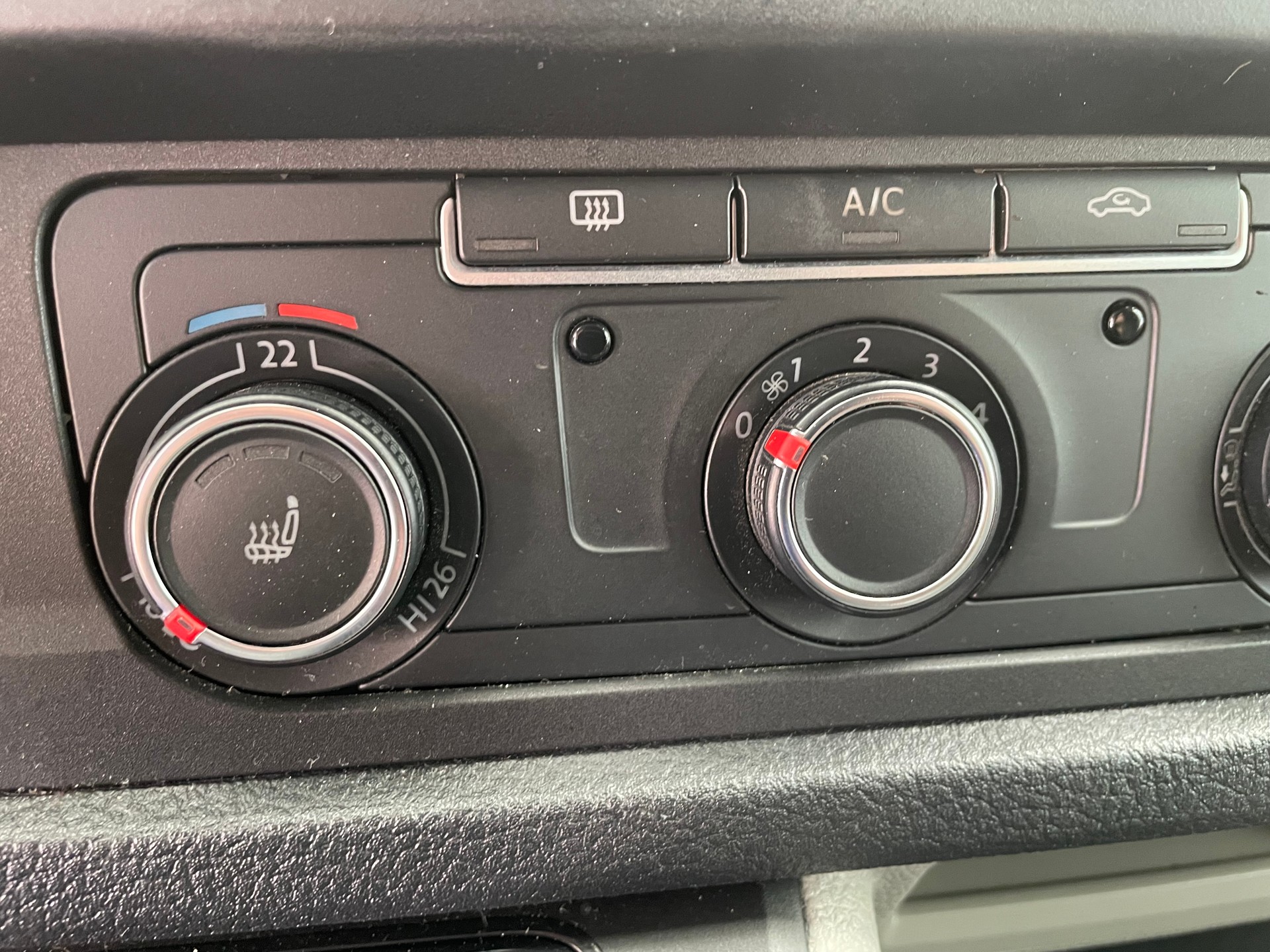 VW T6 2.0 TDI 4Motion DSG-image-11