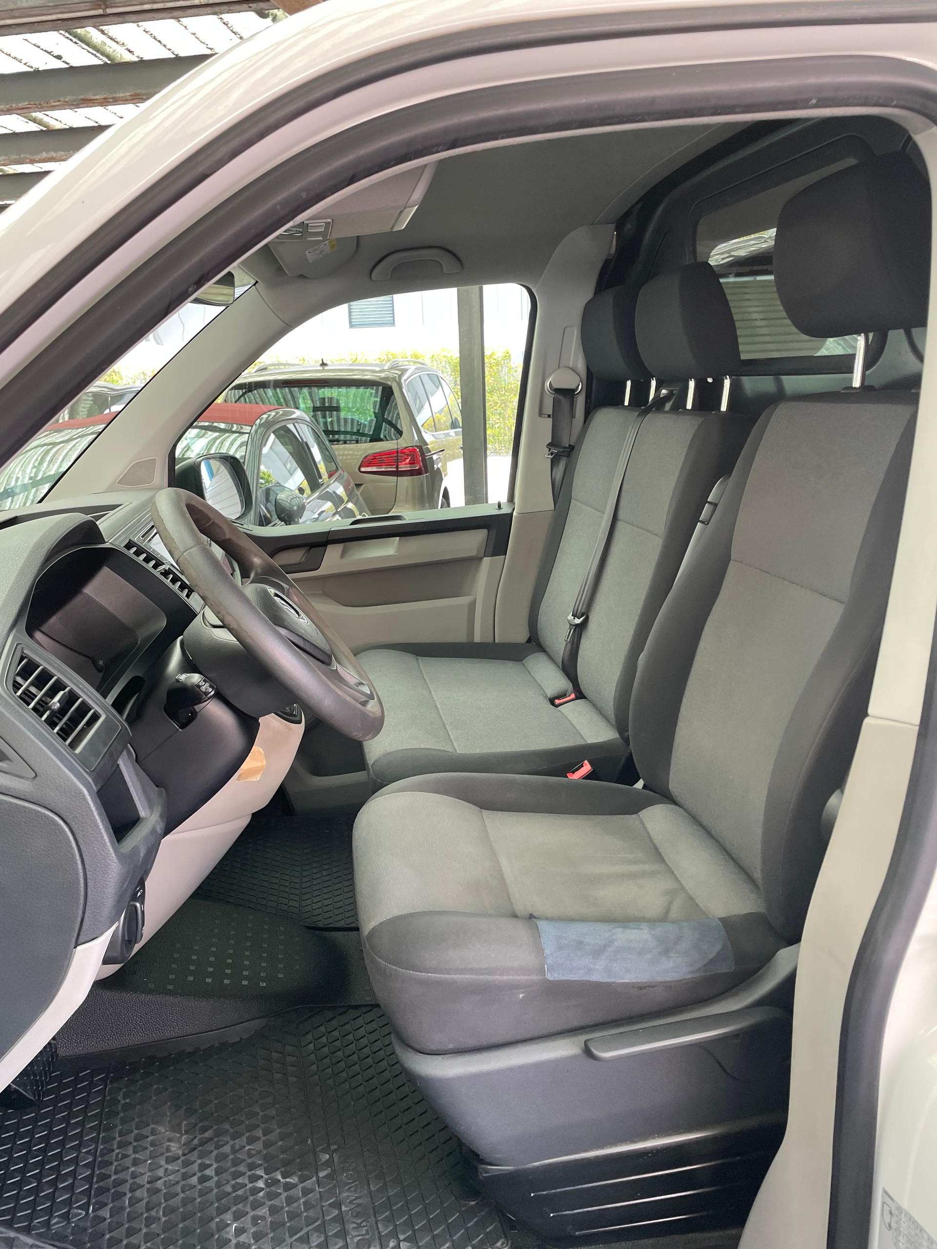 VW T6 2.0 TDI 4Motion DSG-image-7