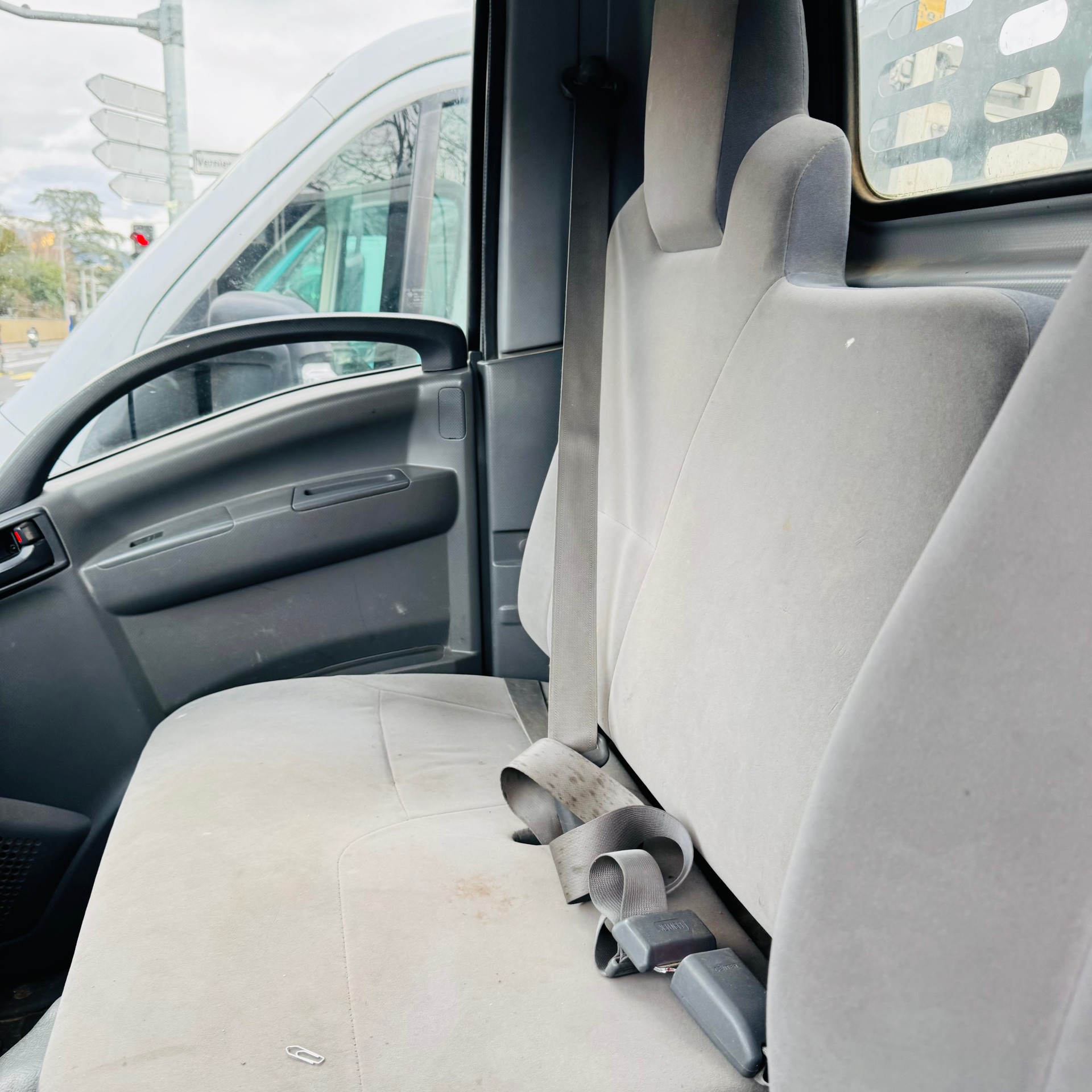 ISUZU NLR 85 - L 35 E-image-6