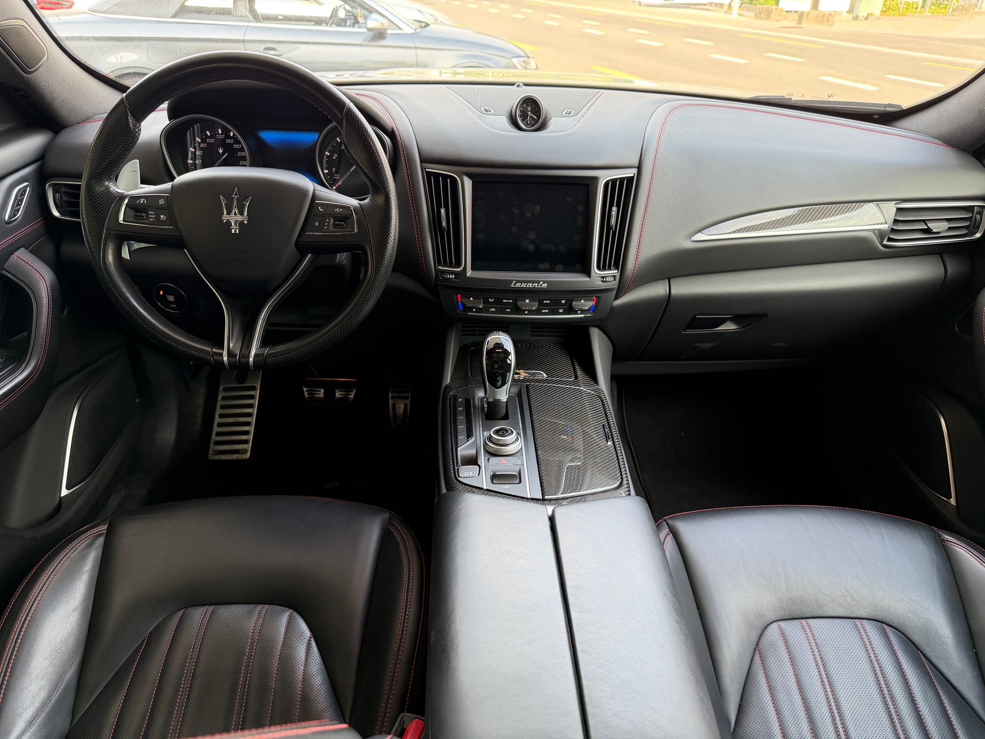 MASERATI Levante S 3.0 V6 Automatica-image-6