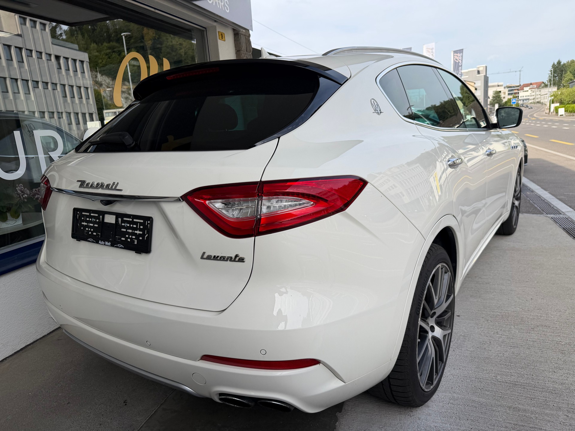 MASERATI Levante S 3.0 V6 Automatica-image-4