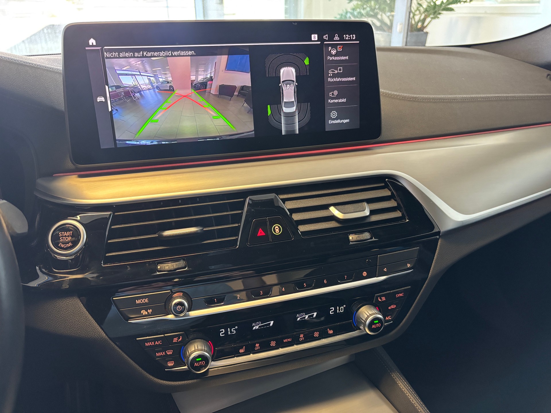 BMW 530d xDrive 48V M Sport Pro Steptronic-image-13