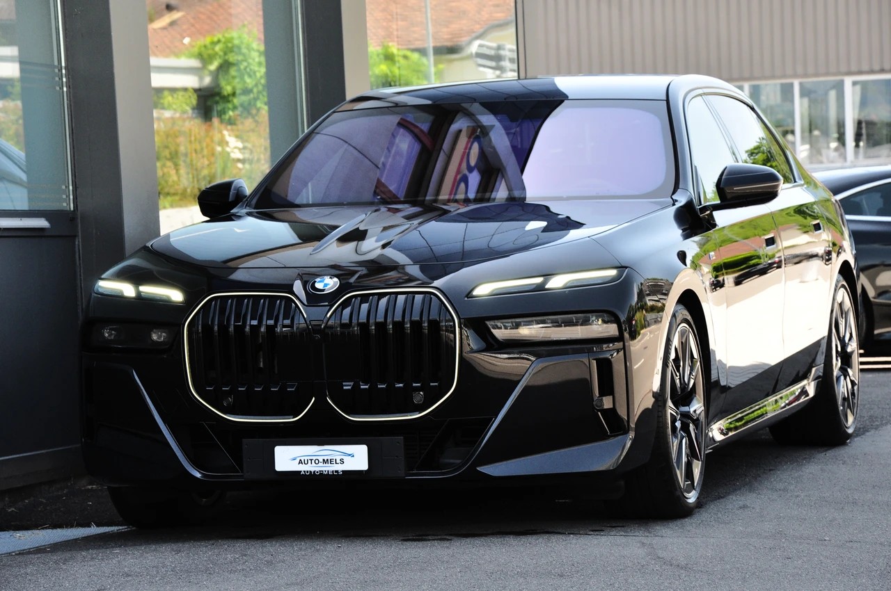BMW 740d xDrive 48V M Sport Pro Steptronic-image-1