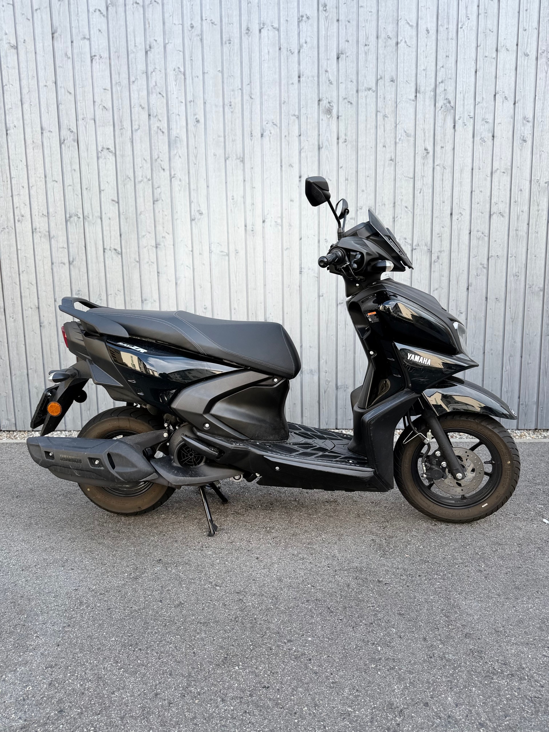 YAMAHA Ray 125