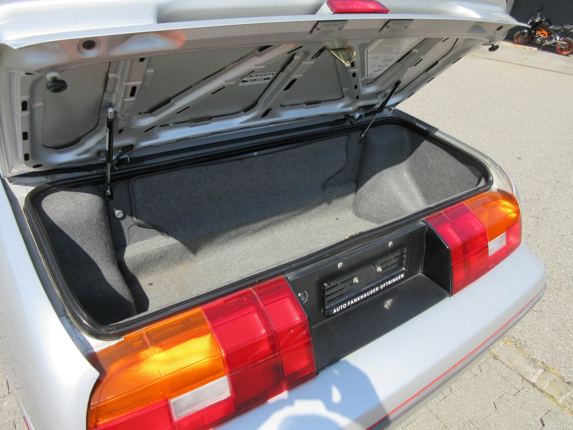 FORD Capri XR2-image-12