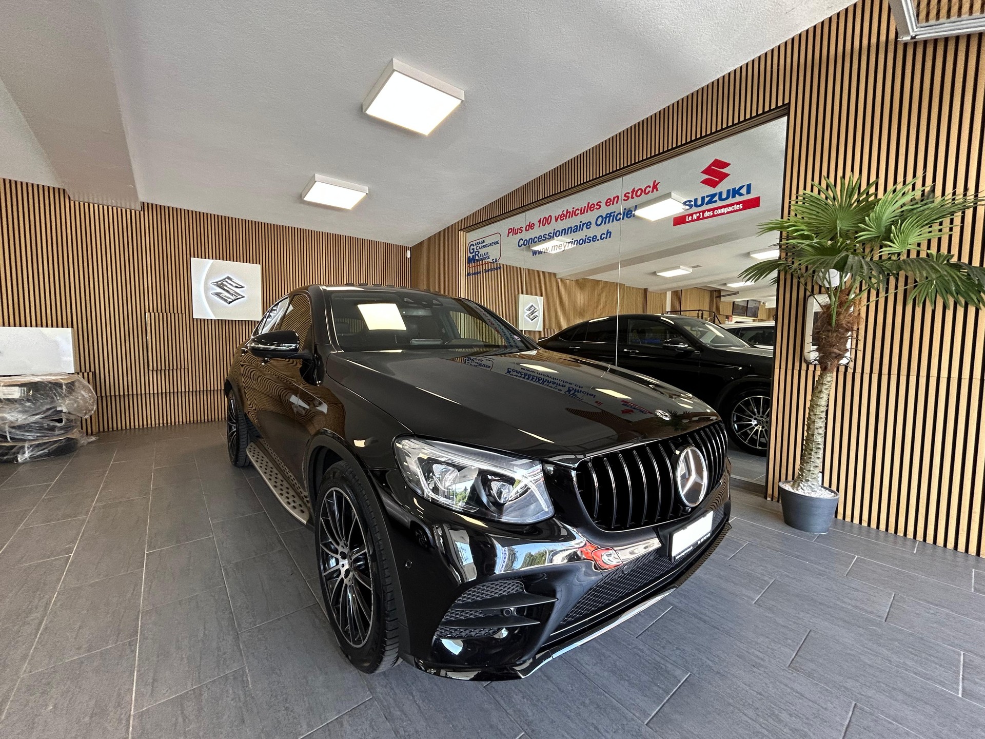 MERCEDES-BENZ GLC 250 AMG Line 4m Coupé-image-2