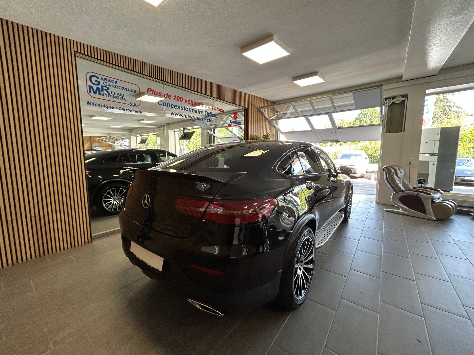 MERCEDES-BENZ GLC 250 AMG Line 4m Coupé-image-7
