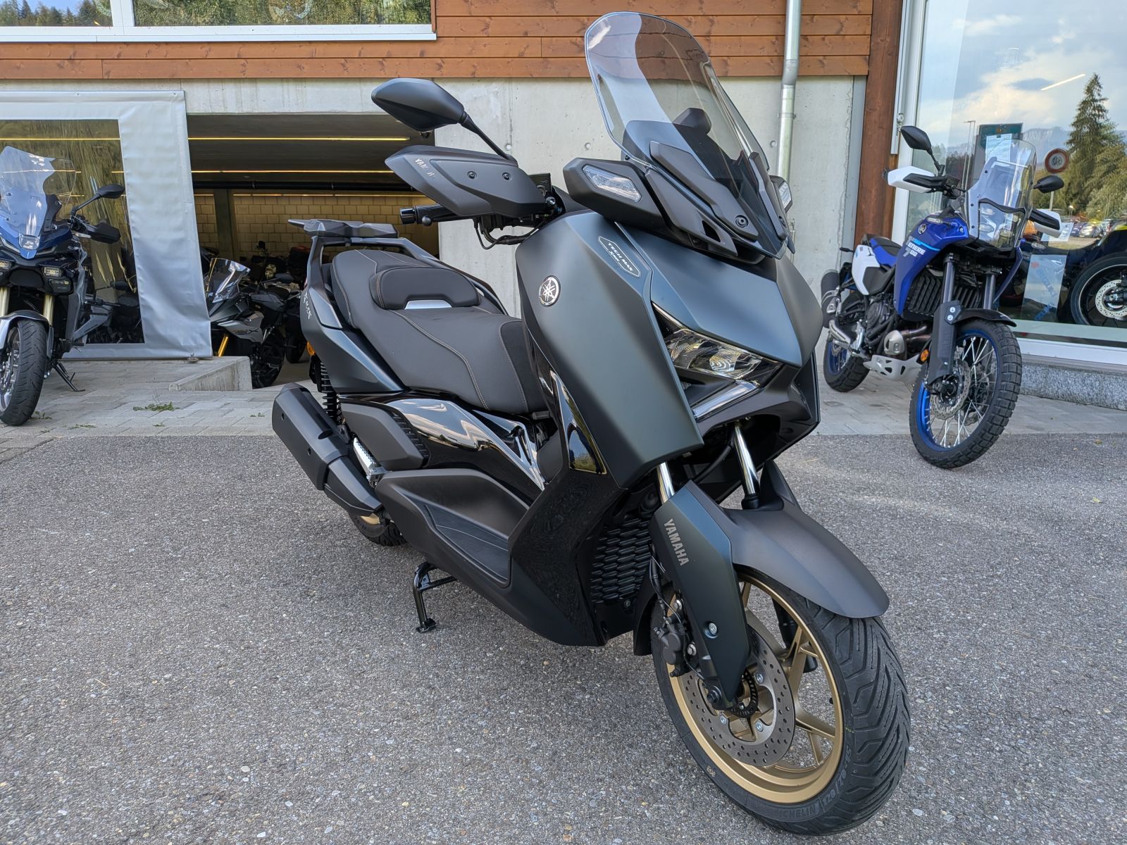 YAMAHA X-Max 300 Tech Max-image-1