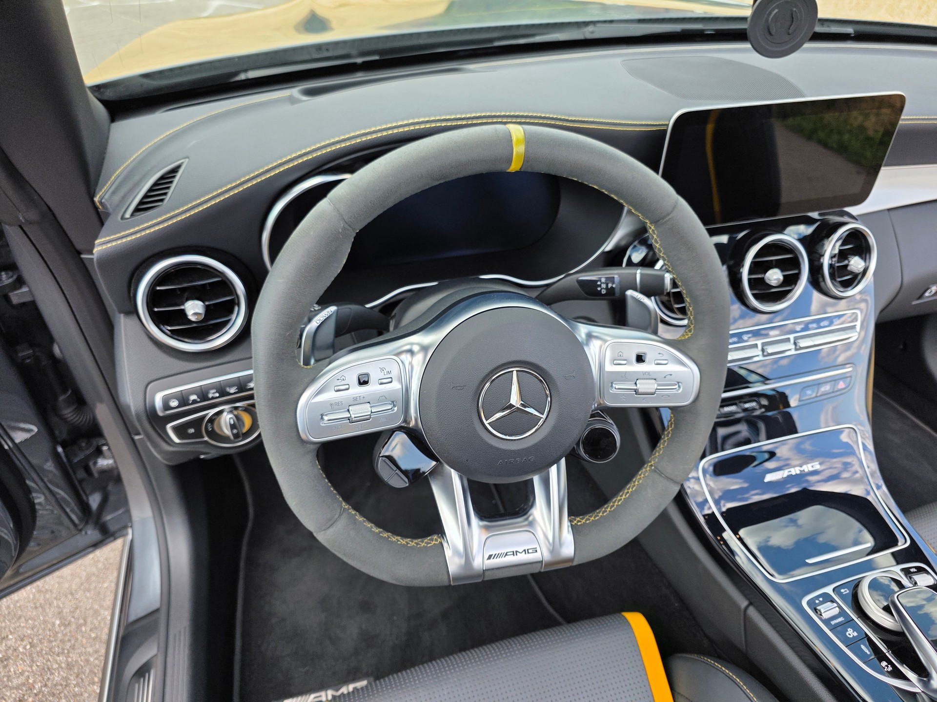 MERCEDES-BENZ C 63 S AMG-image-9