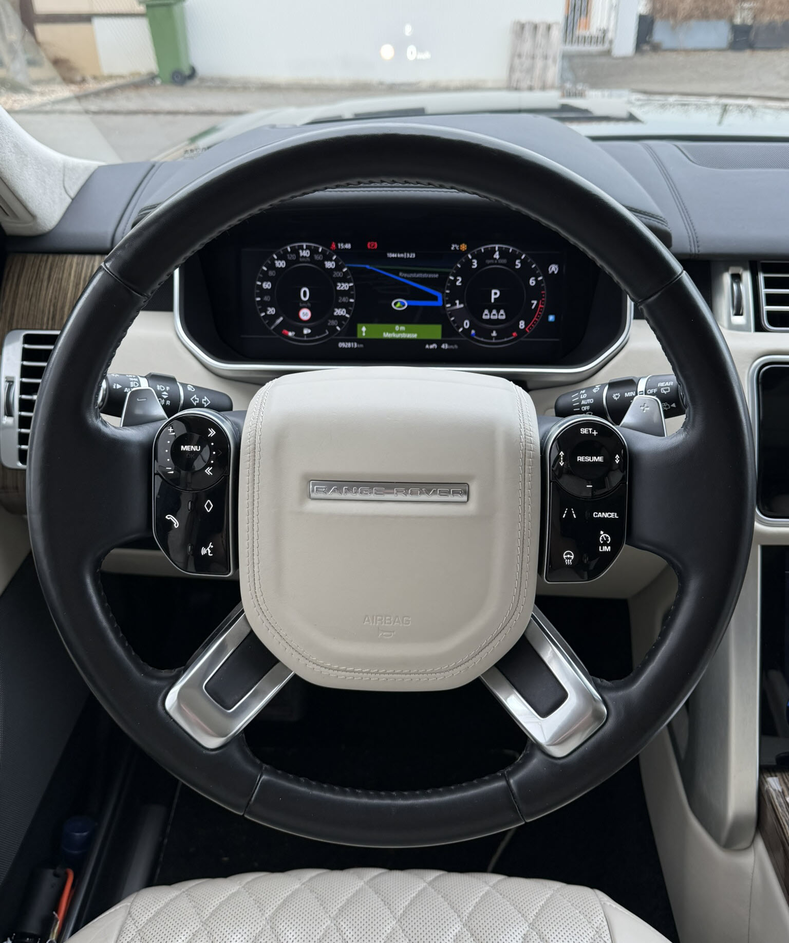 LAND ROVER Range Rover LWB 5.0 V8 S/C AB Automatic-image-17