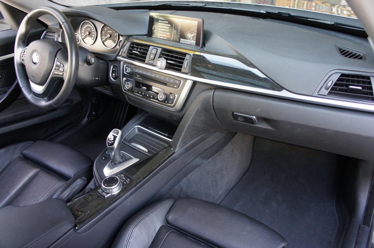 BMW 335i GT xDrive Luxury Line Steptronic-image-11