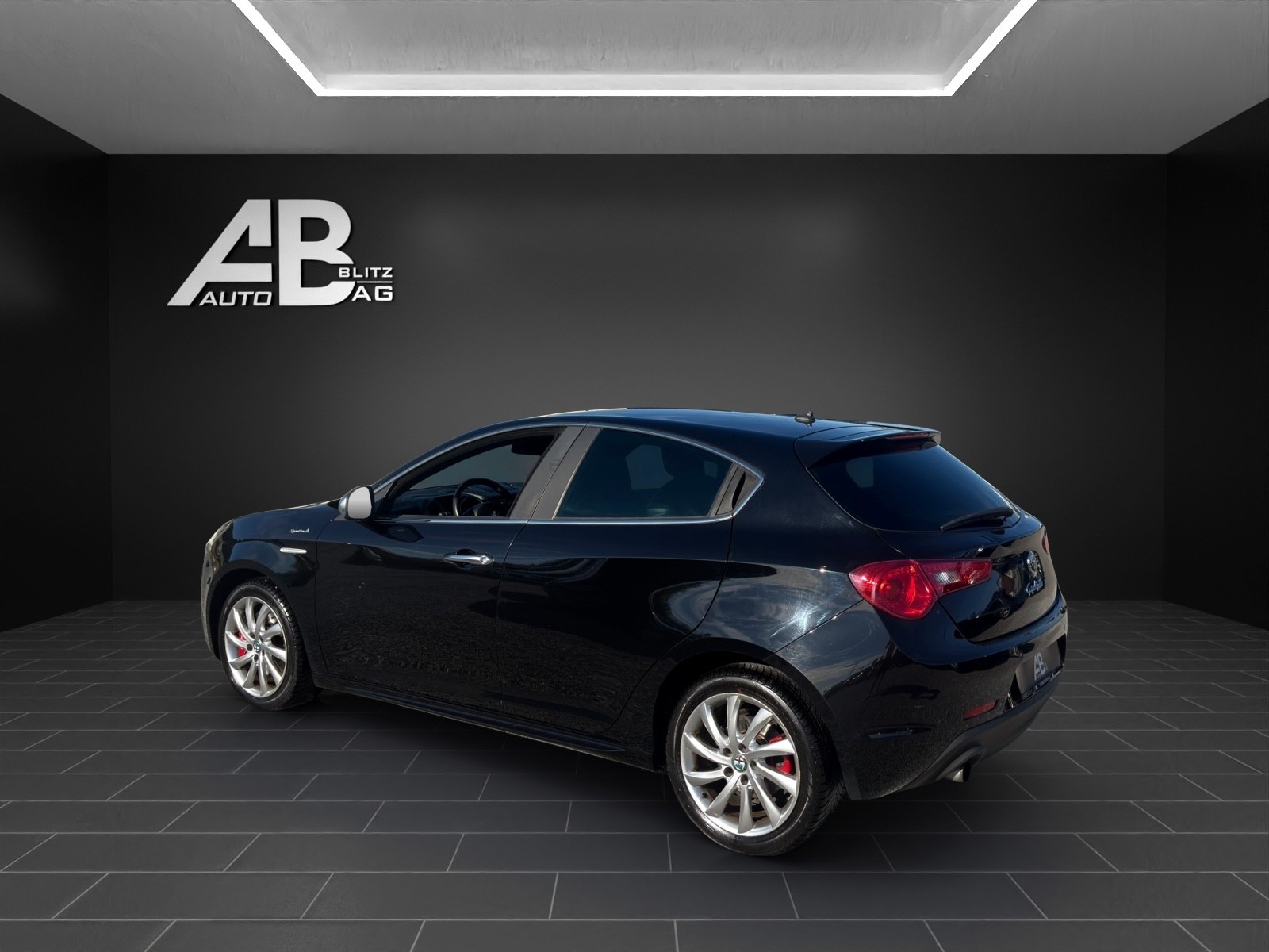 ALFA ROMEO Giulietta 1.4 MultiAir Distinctive TCT mit 170 PS-image-2