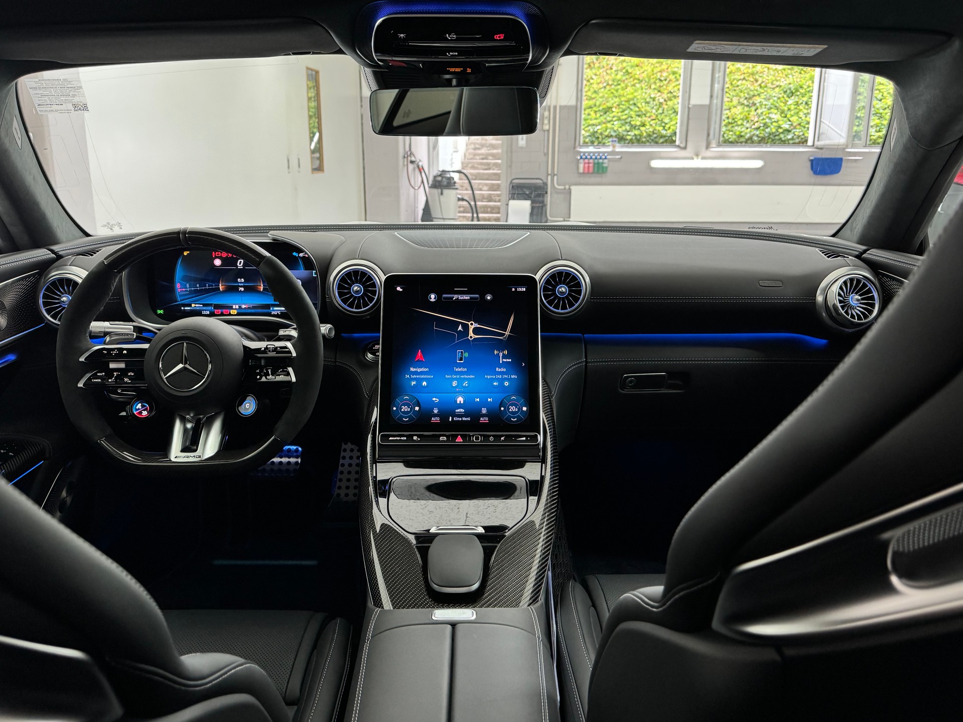 MERCEDES-BENZ AMG GT 63 4Matic+ Executive Edition-image-11
