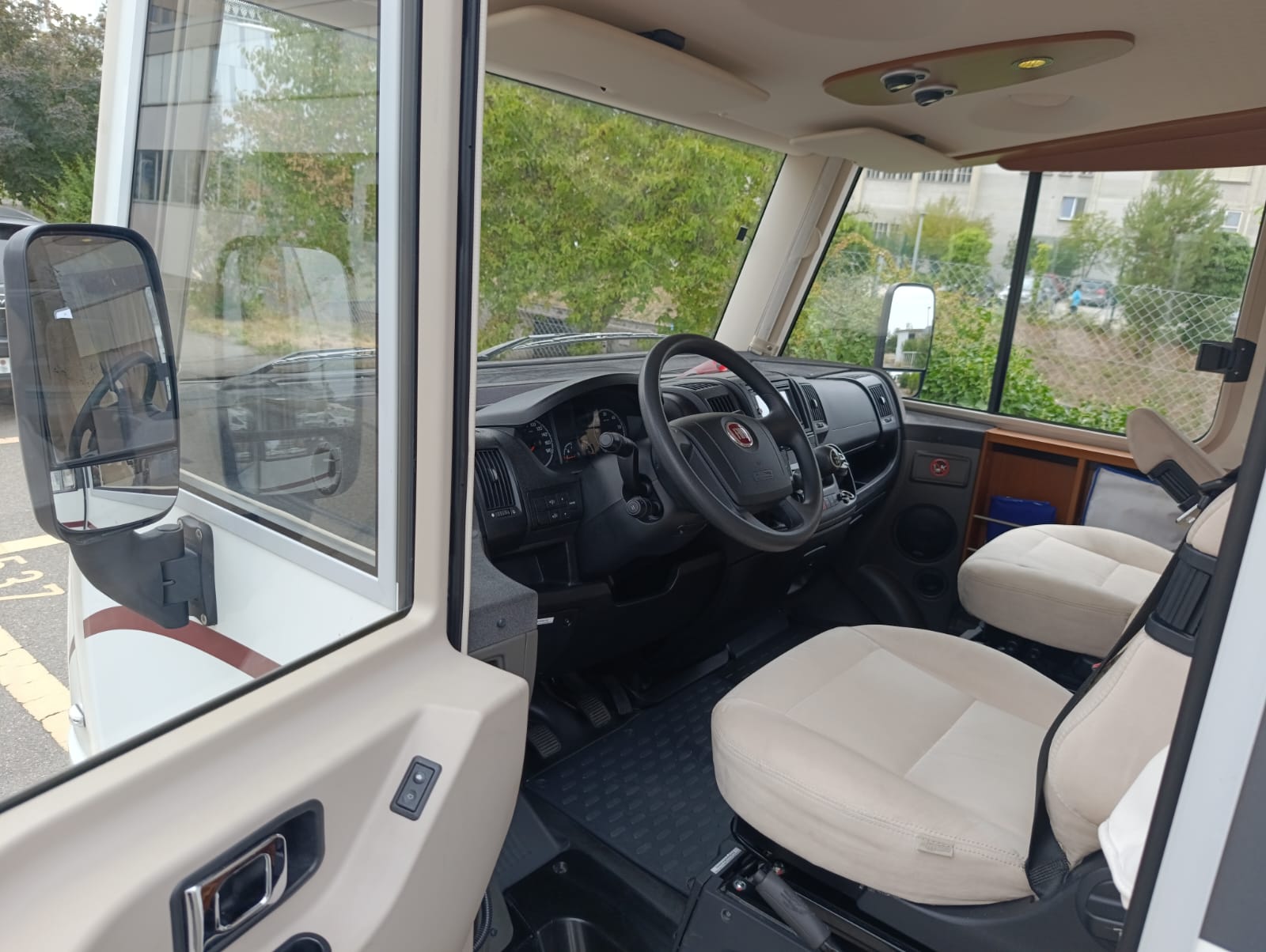 HYMER Exsis-i 578 ***Integrierter Luxus mit PKW-Führerschein ***-image-13