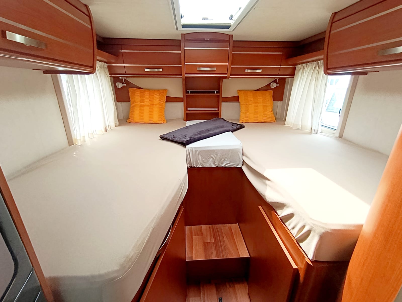 HYMER Exsis-i 578 ***Integrierter Luxus mit PKW-Führerschein ***-showroom-element-3