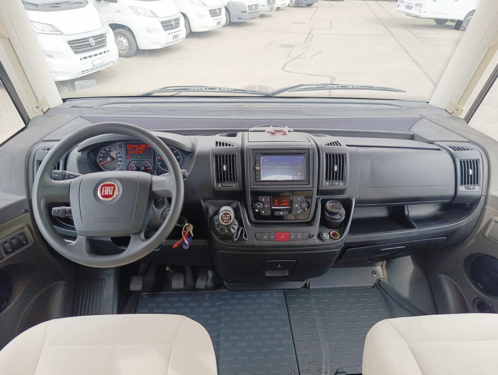 HYMER Exsis-i 578 ***Integrierter Luxus mit PKW-Führerschein ***-image-11