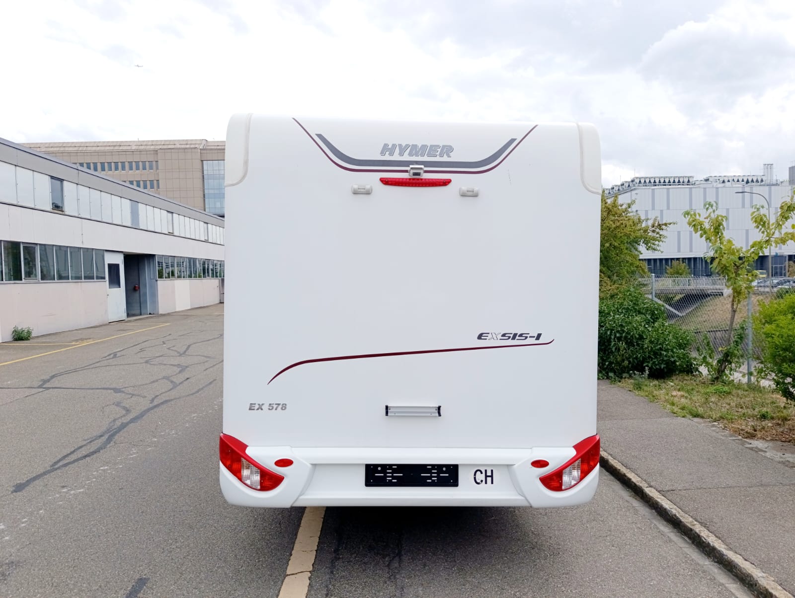 HYMER Exsis-i 578 ***Integrierter Luxus mit PKW-Führerschein ***-image-7