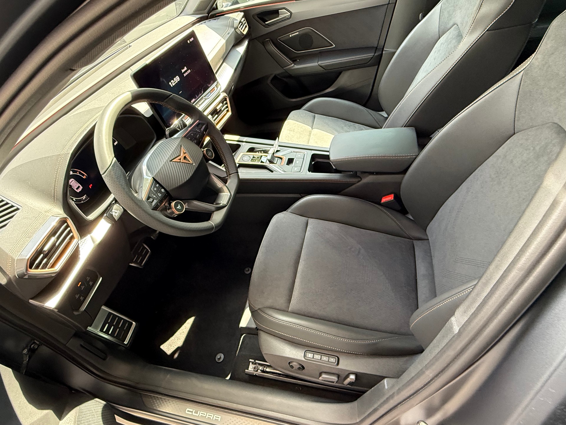 CUPRA Leon ST 2.0 TSI VZ 4Drive DSG-image-8