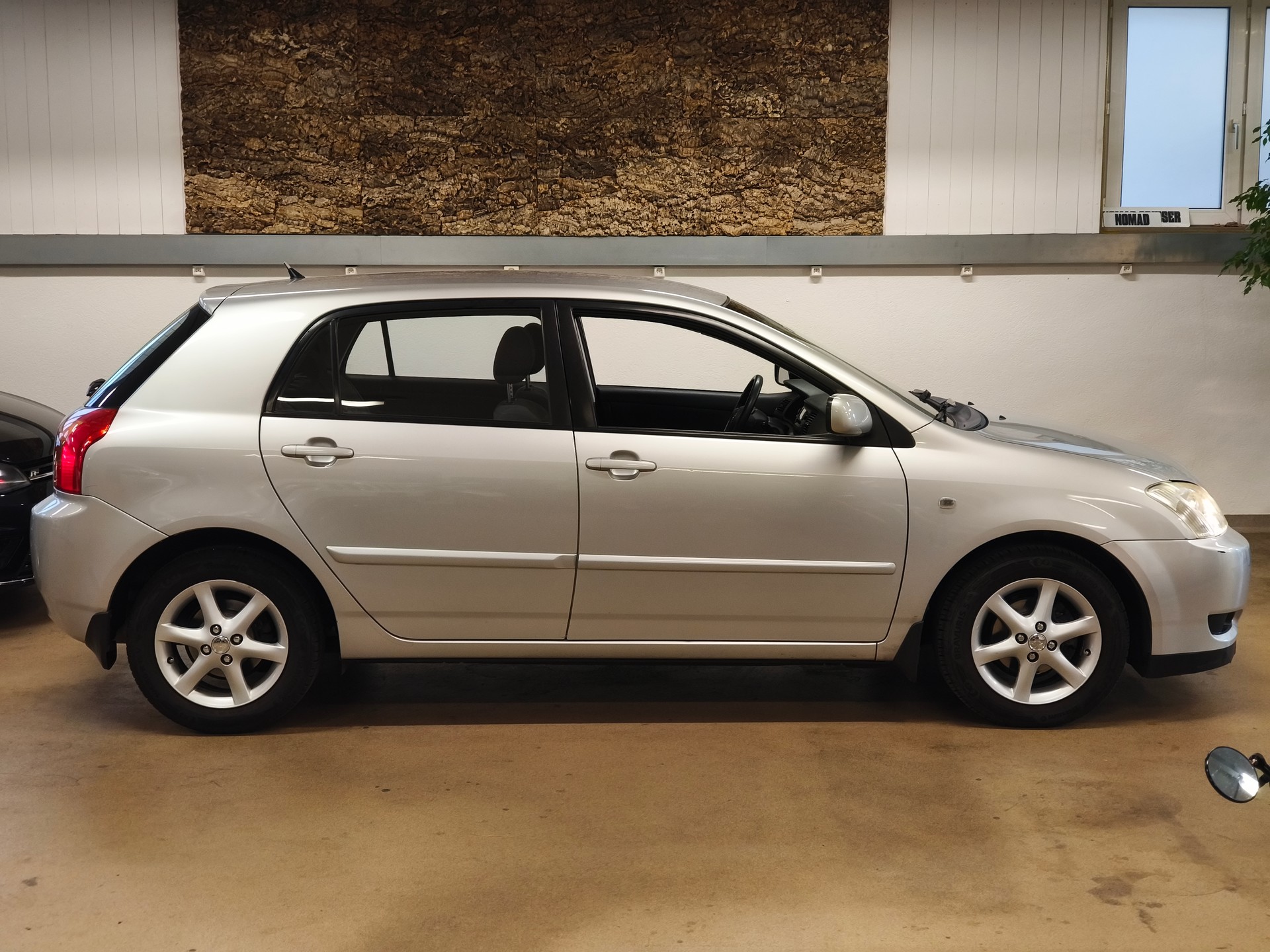 TOYOTA Corolla 1.6 Linea Sol Dynamic-image-7