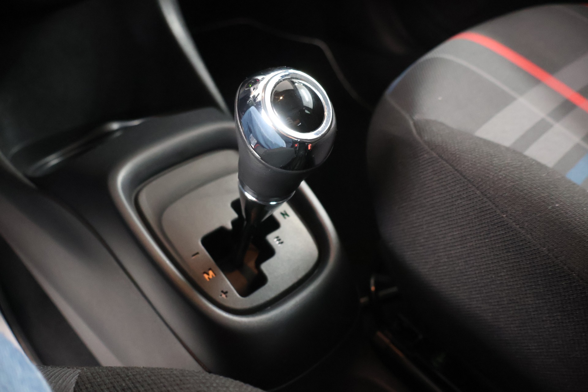PEUGEOT 108 1.0 VTi Active ETG-image-22