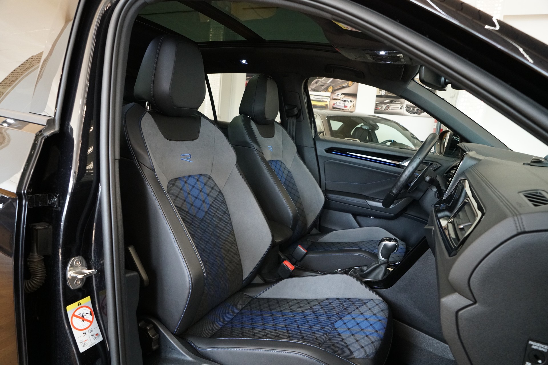 VW T-Roc 2.0 TSI R DSG 4Motion-image-20