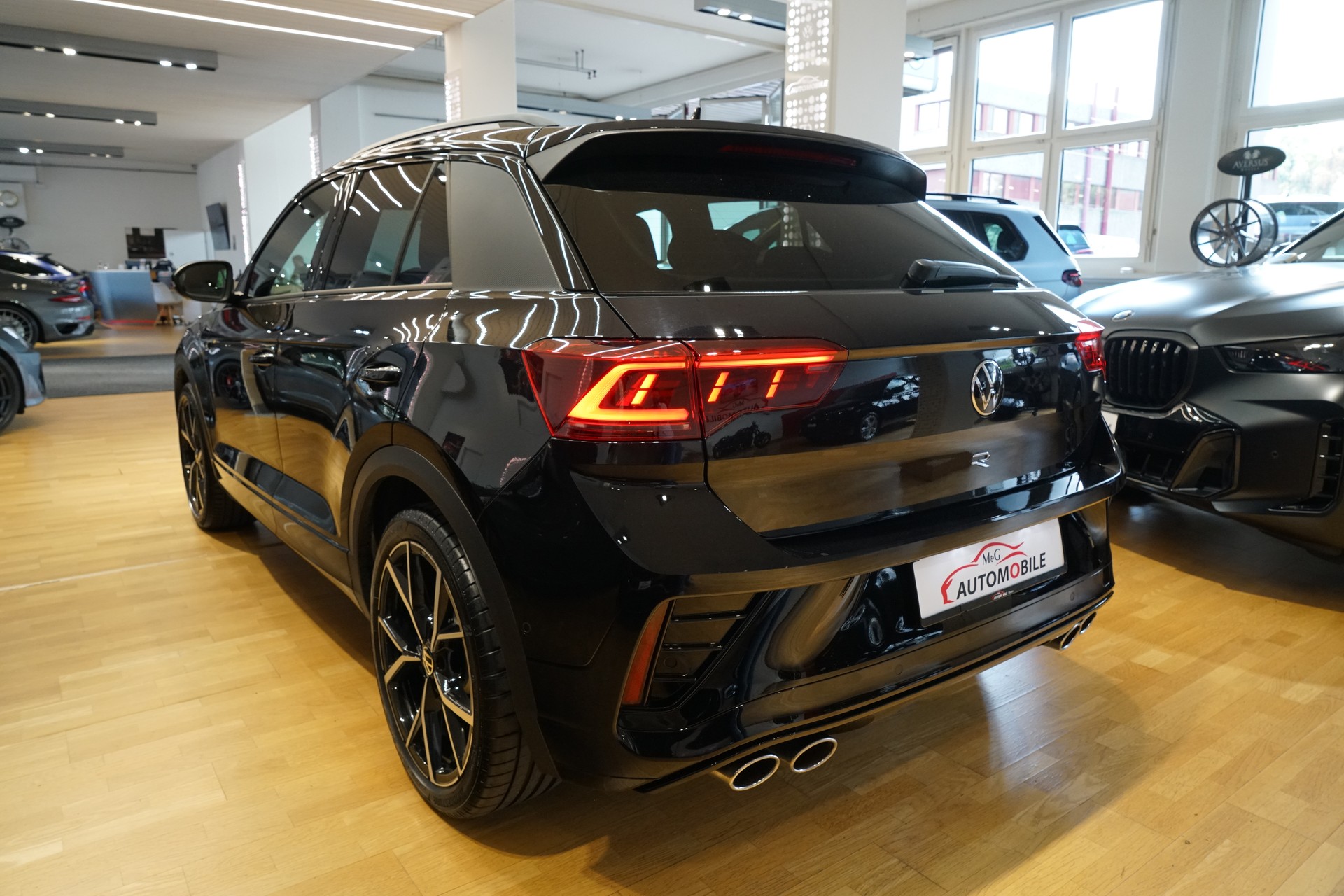VW T-Roc 2.0 TSI R DSG 4Motion-showroom-element-3