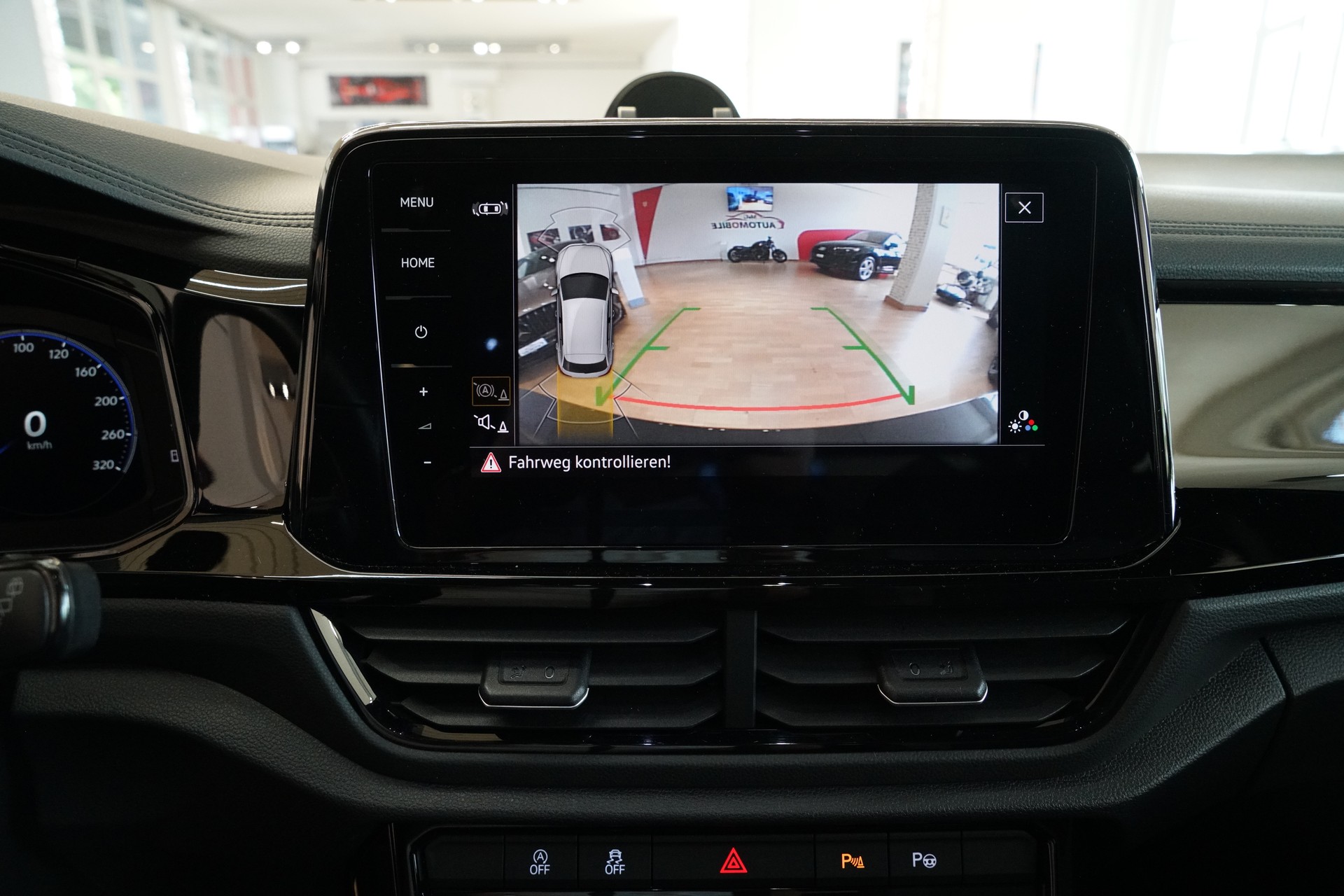 VW T-Roc 2.0 TSI R DSG 4Motion-image-13