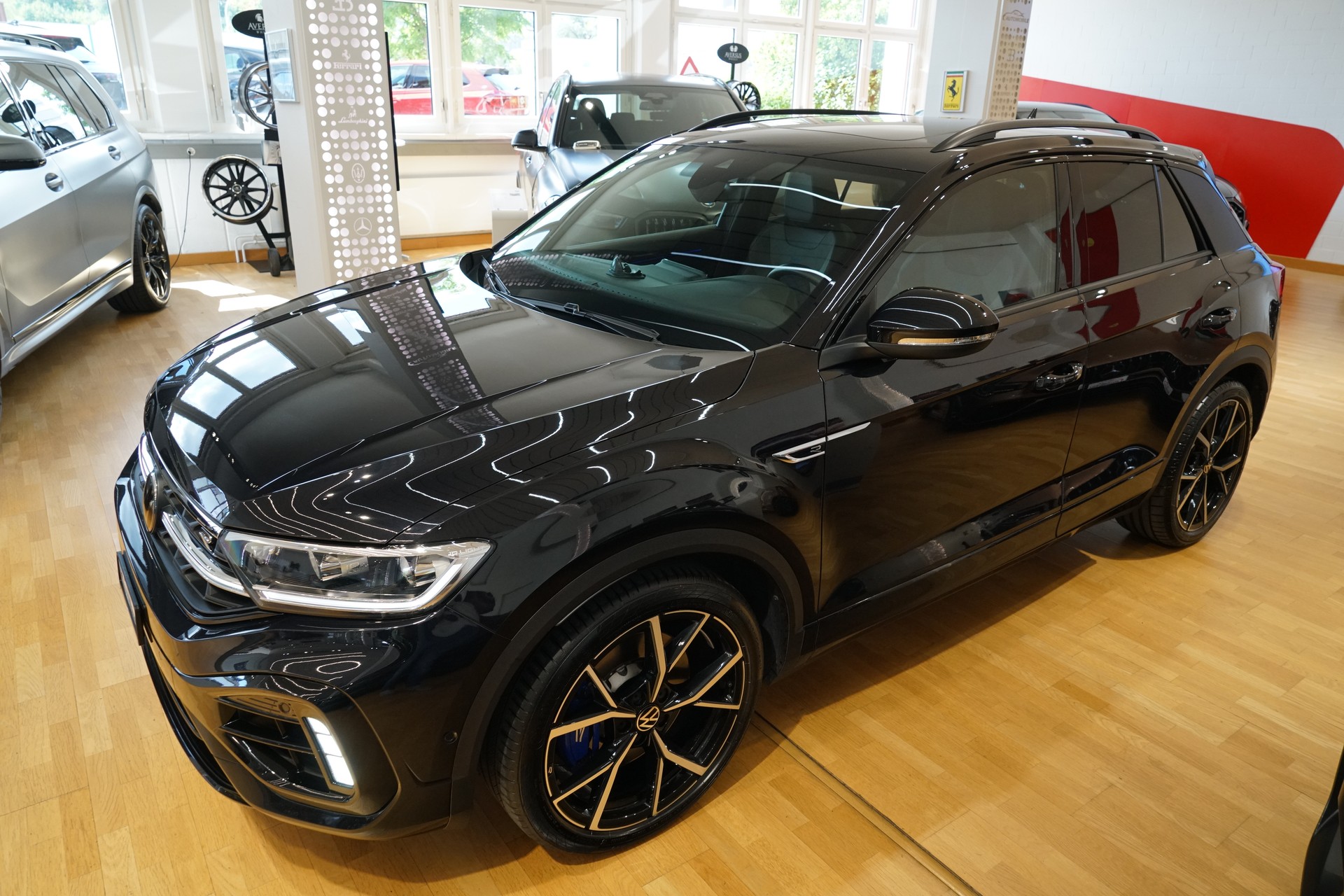 VW T-Roc 2.0 TSI R DSG 4Motion-image-7