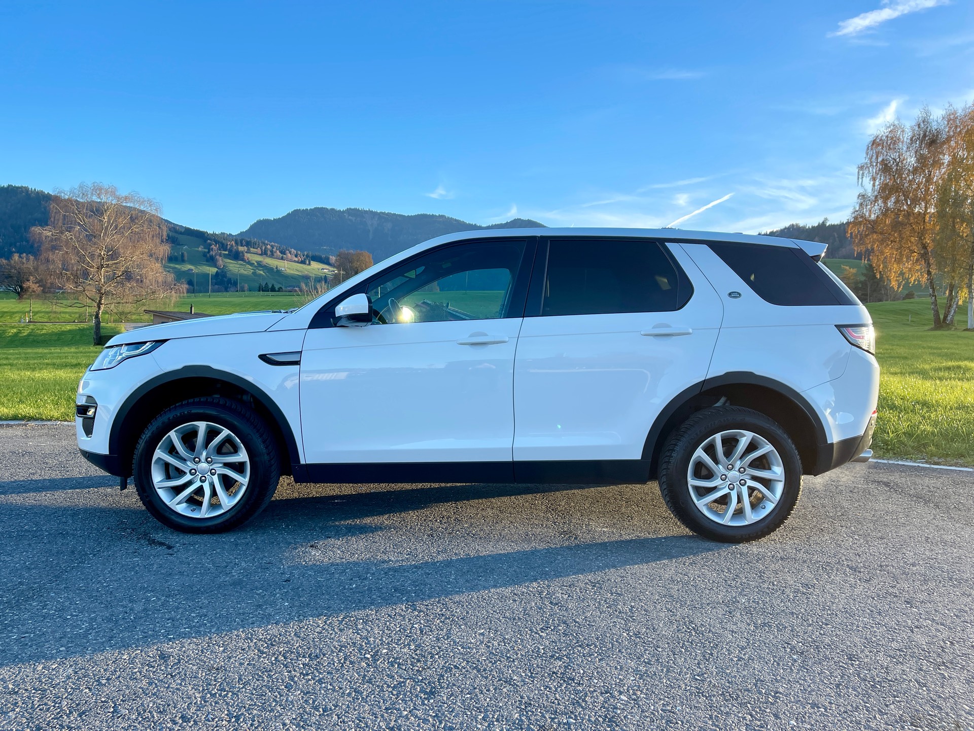 LAND ROVER Discovery Sport 2.0 Si4 SE AT9-image-1